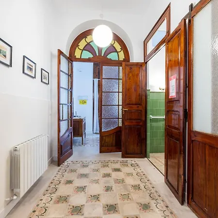 Florit Flats - Traditional House In El Cabanyal Valencie