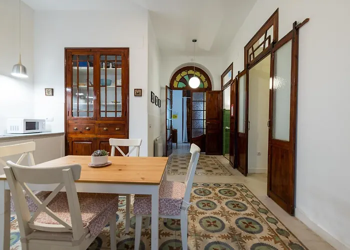 Florit Flats - Traditional House In El Cabanyal *